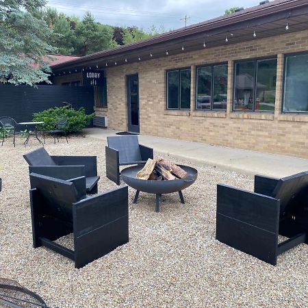 Loudonville The Hemlock Inn מראה חיצוני תמונה